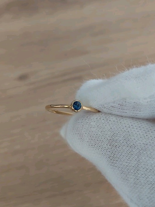 pierścionki złote Pierścionek Złoty pieścionek z szafirem