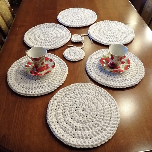 podkładki do kuchni Komplet okrągłych podkładek 6szt 28cm