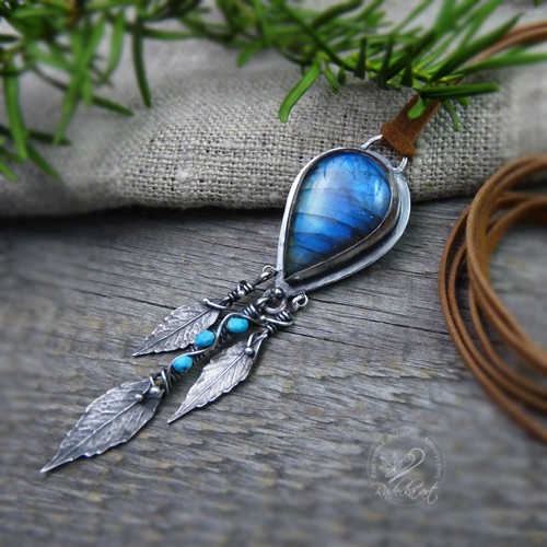 Native Leaves Necklace Radecka art