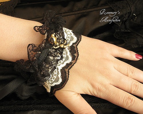 Vintage Lolita by Matusevic