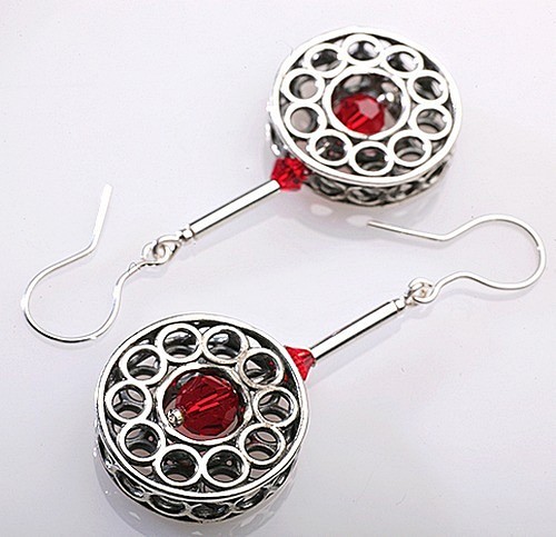 red celtic motivart