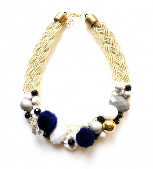 Golden pigtail Republika jewelry