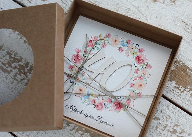 kartki scrapbooking Kartka na 40 urodziny z pudełkiem