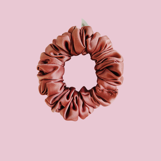 gumki do włosów Gumka jedwabna, scrunchie, frotka różowy beż MIDI