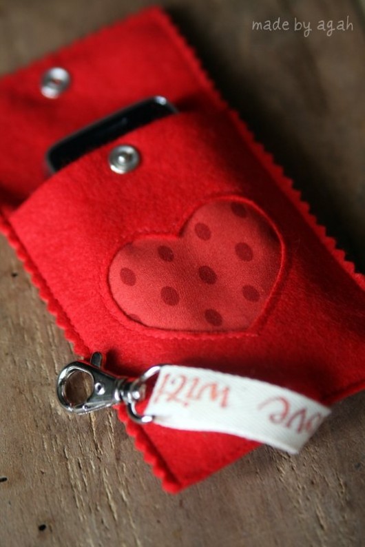 Etui na telefon made by agah
