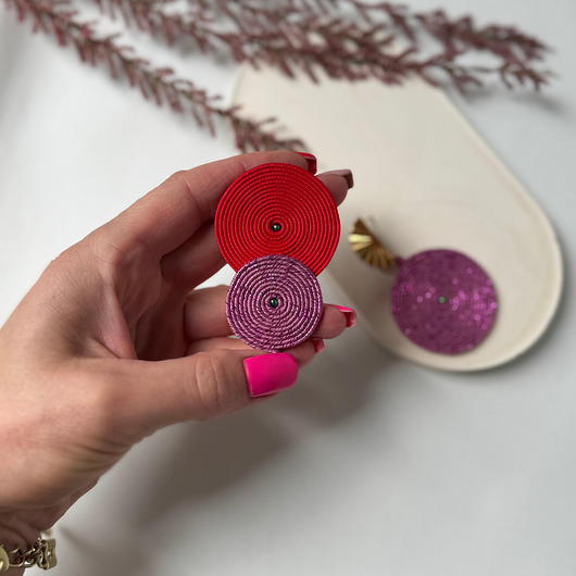 kolczyki soutache Asymetryczne kolczyki czerwień i róż