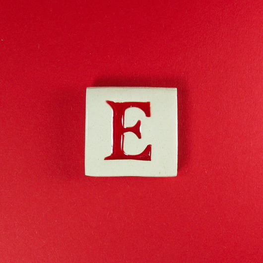 magnesy Ceramiczny magnes, czerwona literka E