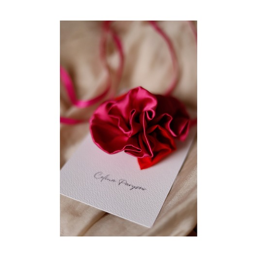 chokery Różowo-czerwony jedwabny choker