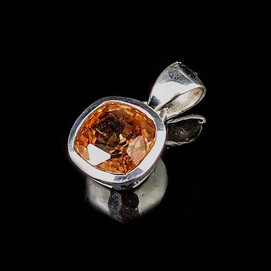 wisiory Miodowy topaz