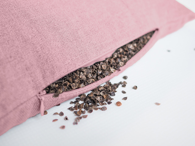 poduszki z łuską Lniana poduszka z gryką  DUSTY PINK