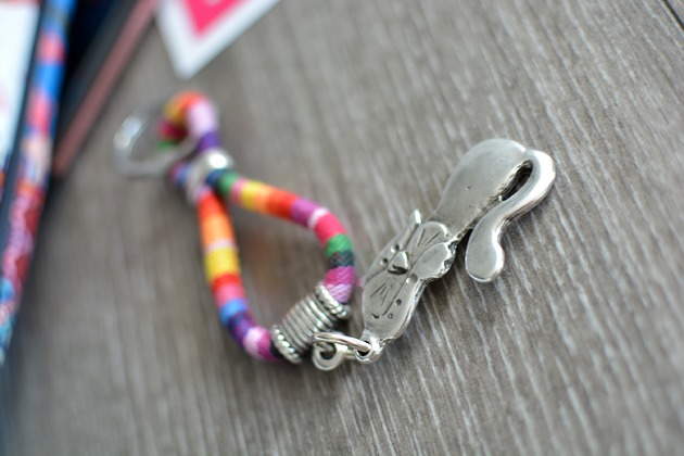 BRELOK BOHO RAINBOW z kotem Beezoo