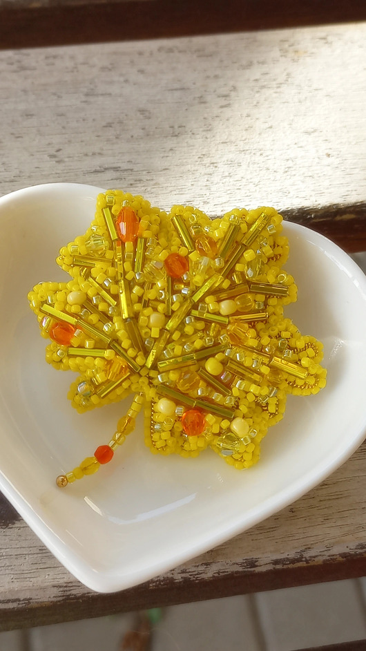 broszki Broszka jesienny liść żółty