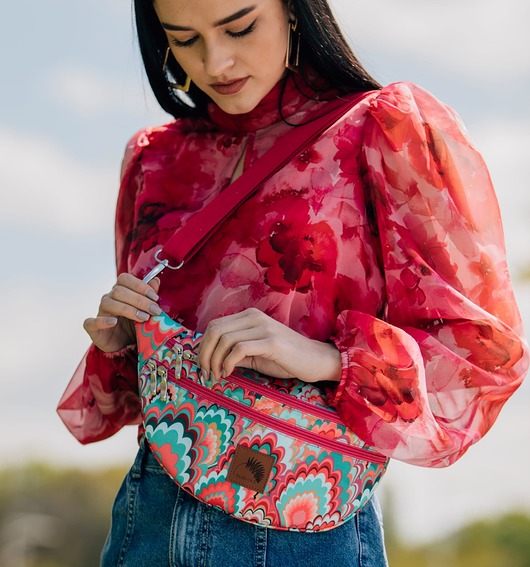 saszetka nerka Nerka z wodoodpornego, drukowanego poliestru, fuksjowe wzory