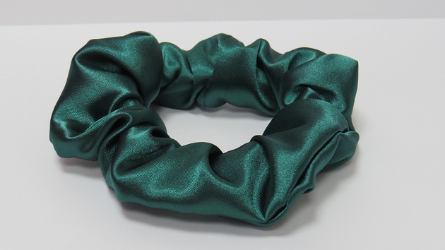 Gumka do włosów EMERALD satynowa Scrunchies Lavender Shop