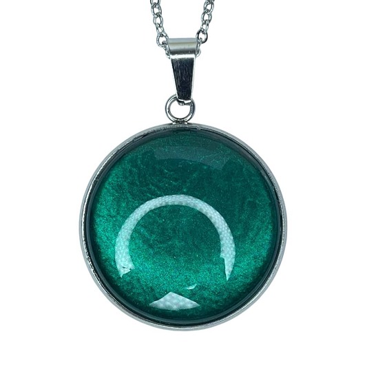 naszyjniki - inne Wisiorek w perłowym odcieniu szmaragdu Dolunay e35/1