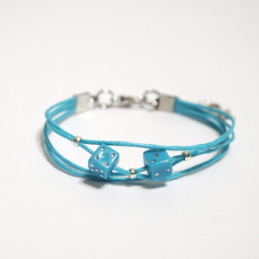 bransoletki na sznurku Bransoletka - Kostki do gry - sznureczki, niebieska