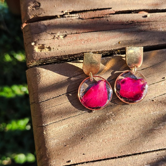 kolczyki z żywicy Duże kolczyki z różą