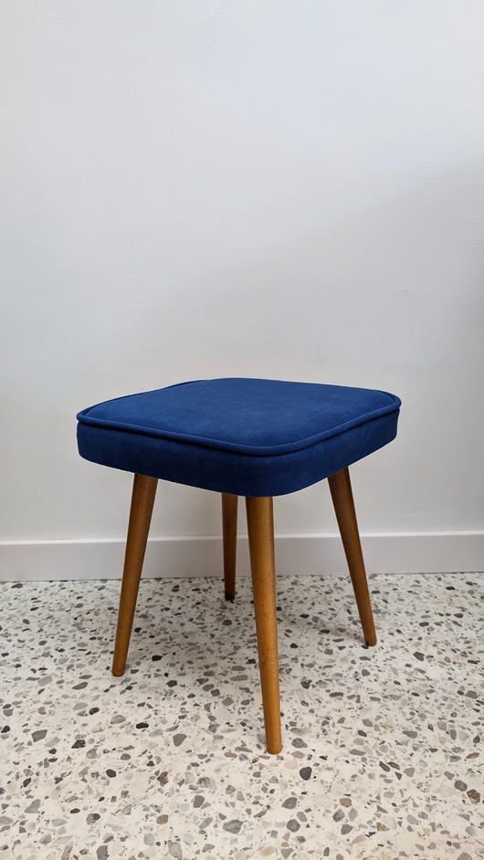 stołki Kobaltowy taboret patyczak, lata 60.XX wieku