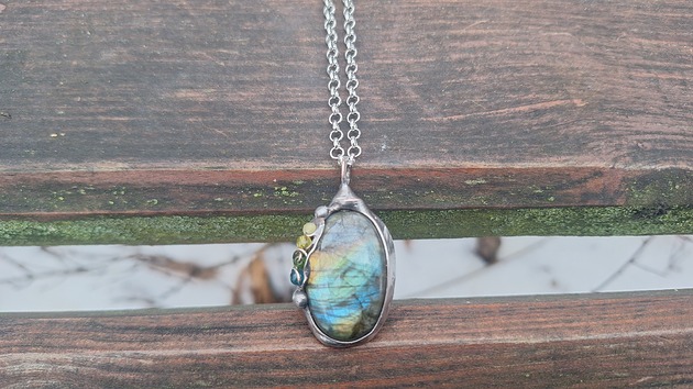 wisiory Kolorowe kropki - wisiorek