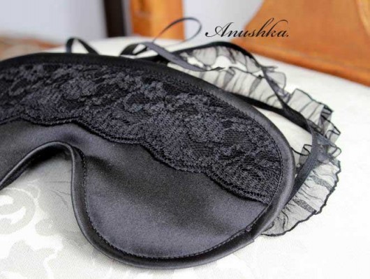 Black silk & lace ANUSHKA