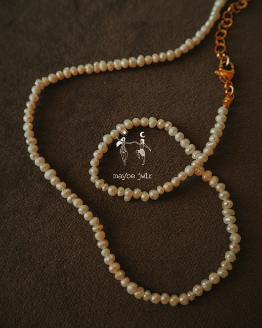 chokery Naszyjnik z drobnych pereł