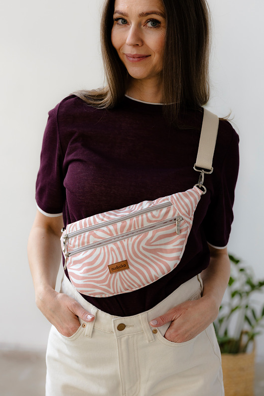 saszetka nerka Nerka z weluru tapicerskiego wzór zebra