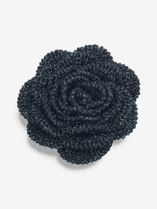 broszki Broszka róża XL - czarna ze srebrną błyszczącą nitką