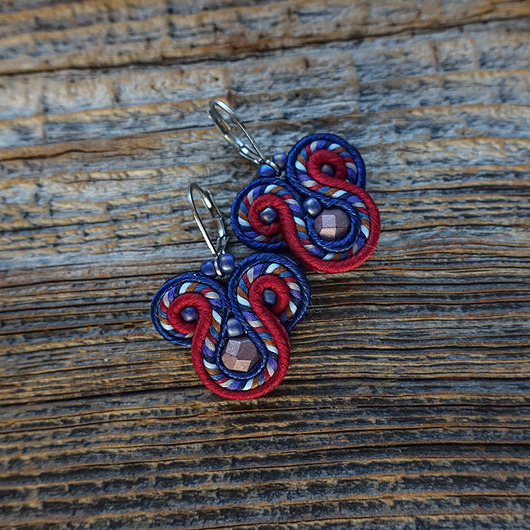 kolczyki soutache Malutkie  granatowo- bordowe kolczyki sutasz