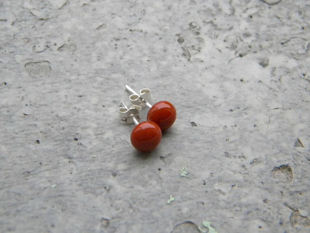 kolczyki wire wrapping Karmelowe kropki - sztyfty
