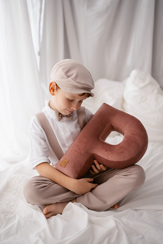 poduszki do pokoju dziecka Poduszka dekoracyjna litera, literka, inicjały z imieniem - kolor do wyboru