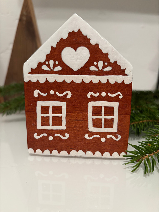 dekoracje świąteczne Drewniany domek zimowy 1