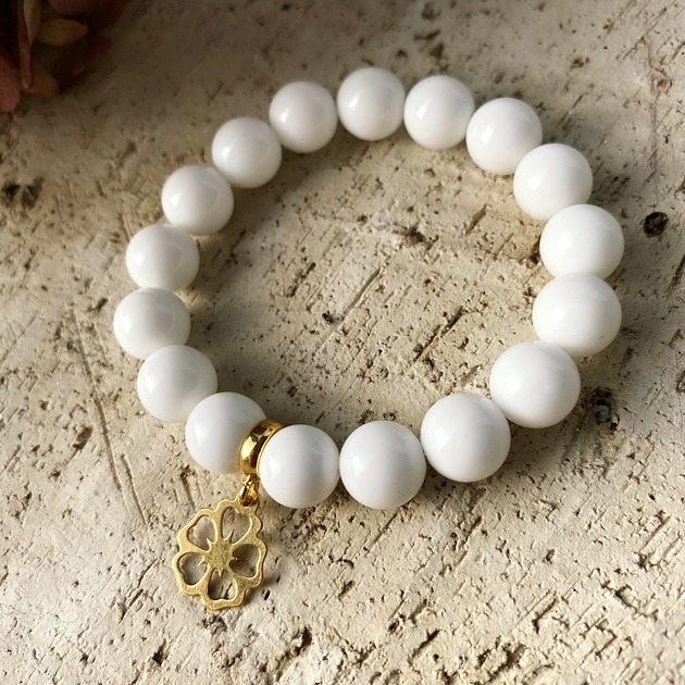 bransoletki z kamieni naturalnych Bransoletka biały jadeit- srebro 925 pozłacane