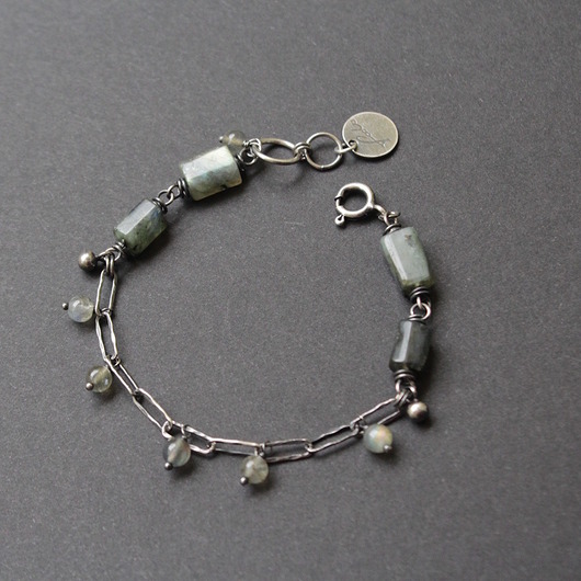 bransoletki z kamieni naturalnych Bransoletka Labrdoryty w oksydzie