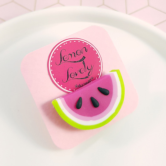 Arbuz pins na lato różowa broszka owoce fimo Lemon Lovely