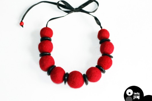 korale Korale z filcu. Filc na szyję.