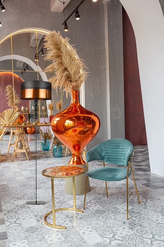 lampy podłogowe Czarno-miedziana lampa stojąca do salonu w stylu glamour BERMUDY MIRROR