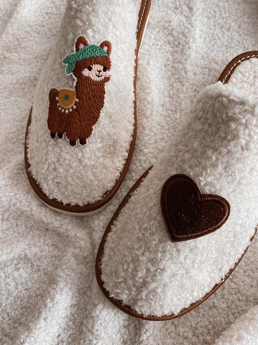 kapcie damskie Kapcie damskie alpaki z sercem