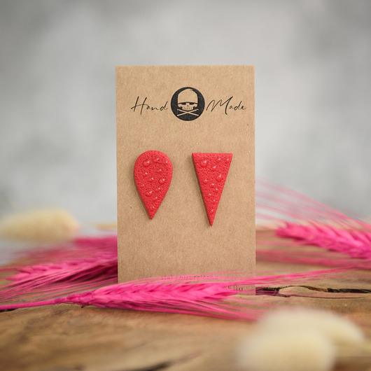 kolczyki z masy plastycznej Kolczyki Nie Do Pary - czerwone