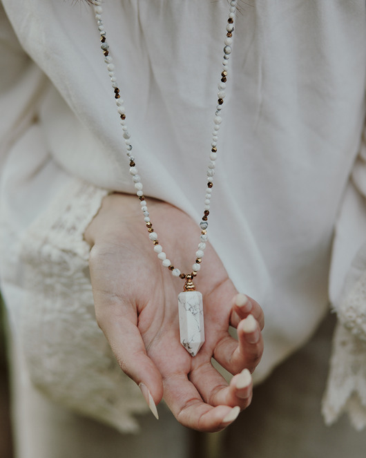 wisiory Długi naszyjnik boho z perfumetką