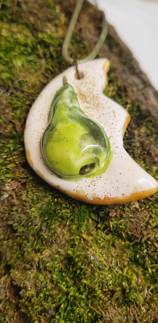 wisiory Wisiorek z gruszką- ręcznie robiony