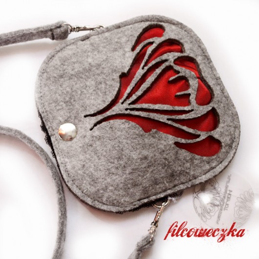mała filcóweczka na zamówienie PAWDECO