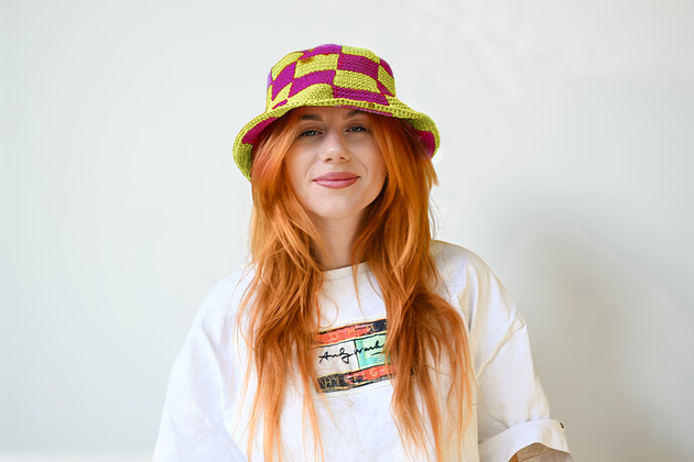 kapelusze damskie Kolorowy szydełkowy bucket hat, dragonfruit & lime green