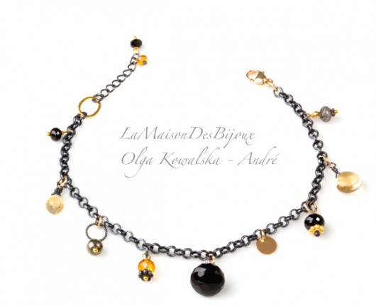 Gold Charm Me Up  OLANDRE