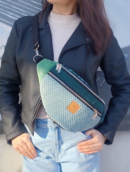 saszetka nerka Nerka XL z w odcieniach zieleni Bali