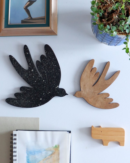 Ozdoby na ścianę Jaskółki drewniany dekor komplet czarna nakrapiana i dąb