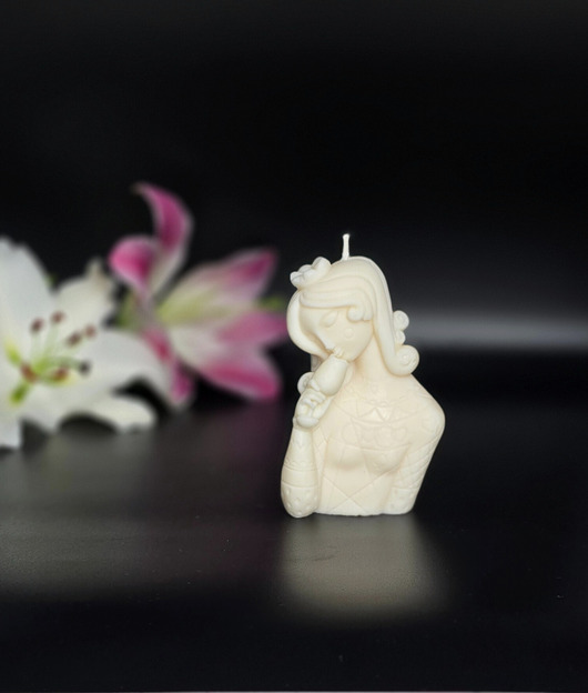 świeczniki i świece Świeca sojowa - Królowa Kier