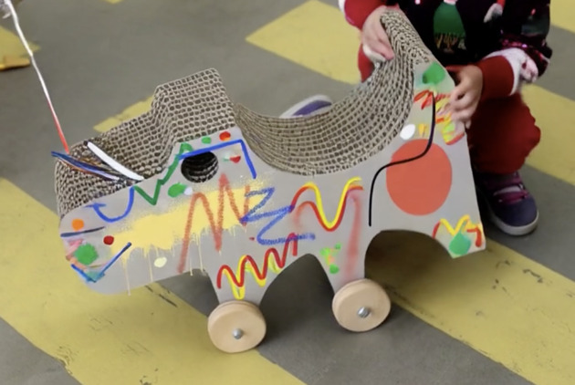 gry edukacyjne dla dzieci Doggy biały tekton dla starszych maluchów