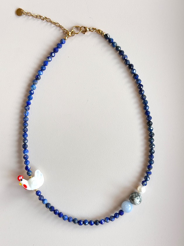 korale Naszyjnik kurka z lapis lazuli