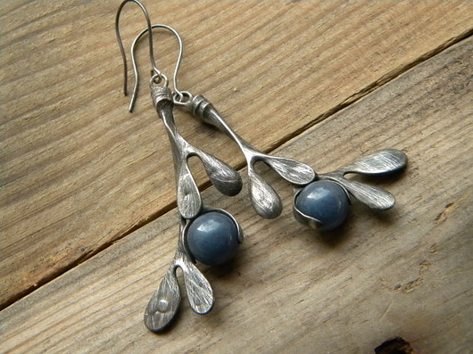 kolczyki wire wrapping jeansowy  jadeit  - gałązki - kolczyki