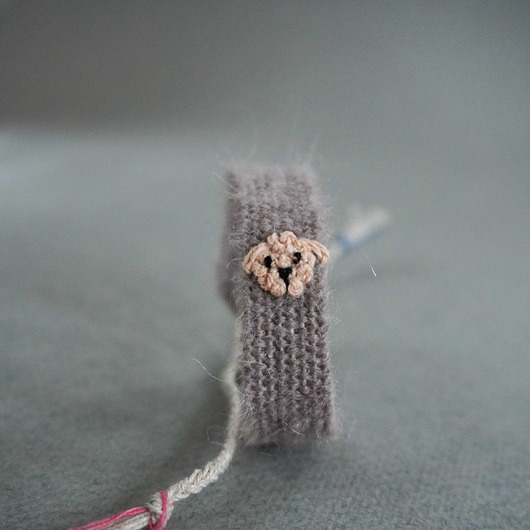 bransoletki na sznurku Bransoletka handmade na sznurku z haftowowanym pieskiem - maltipoo